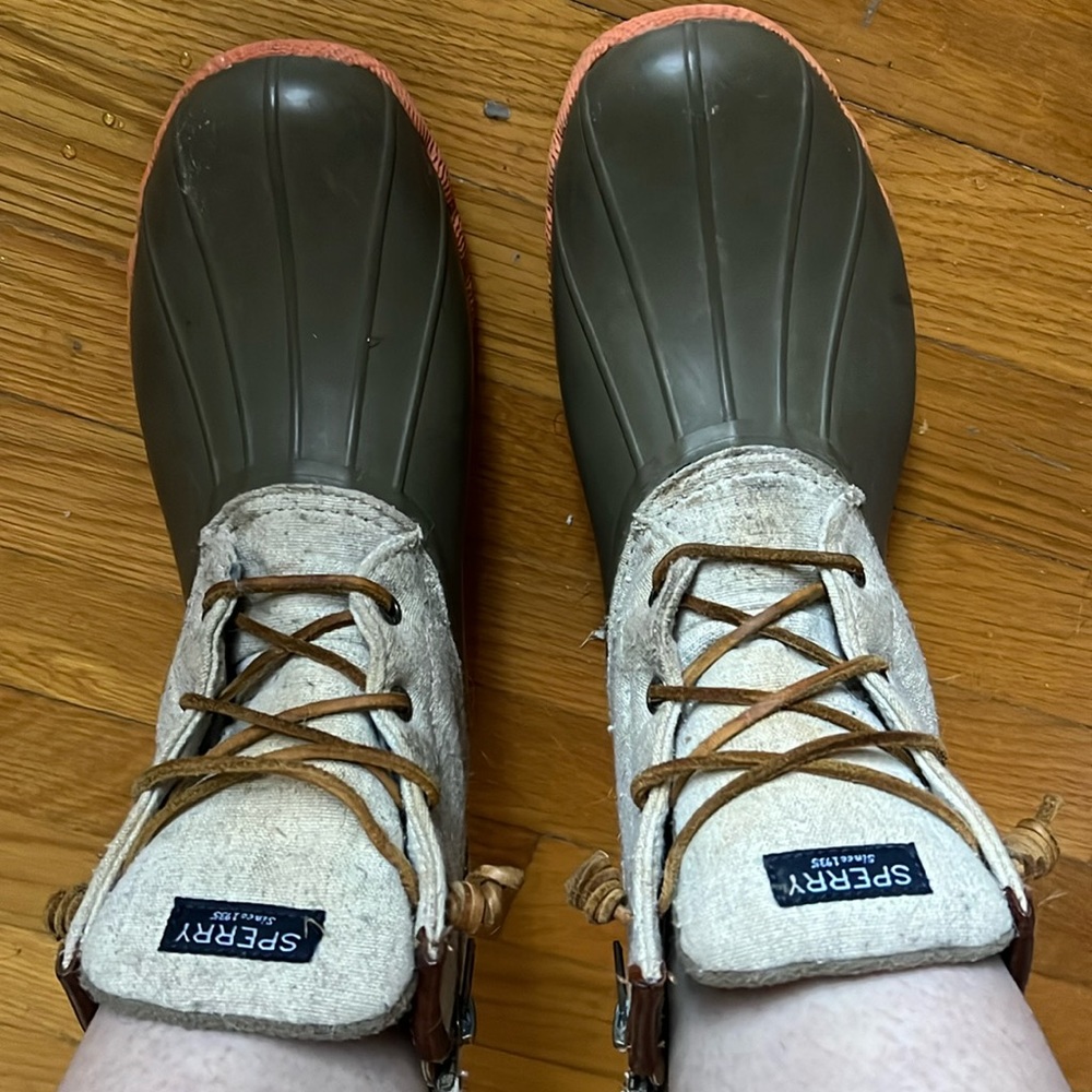 Sperry boots
